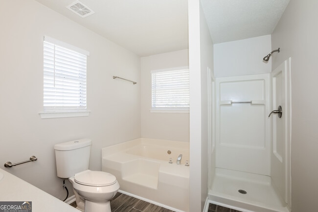 Building Photo - 3639 Mosswood Ln