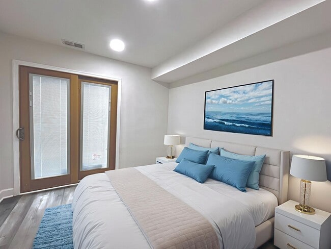 Building Photo - 1510 10th St NW