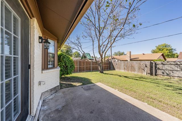 Building Photo - 6225 Sunnybrook Dr