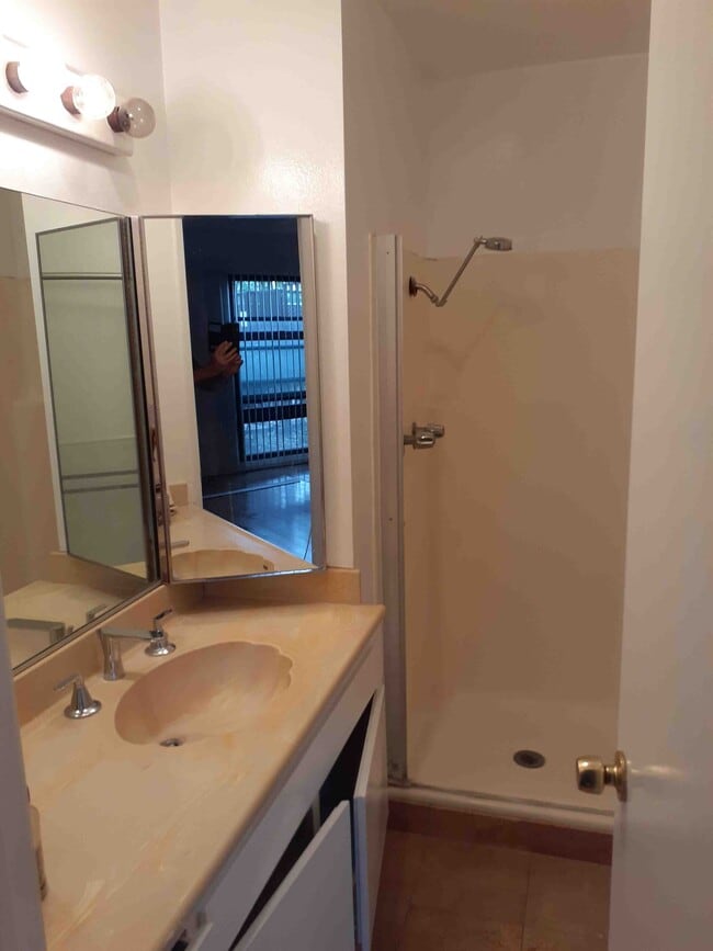 Building Photo - 7740 Redlands St