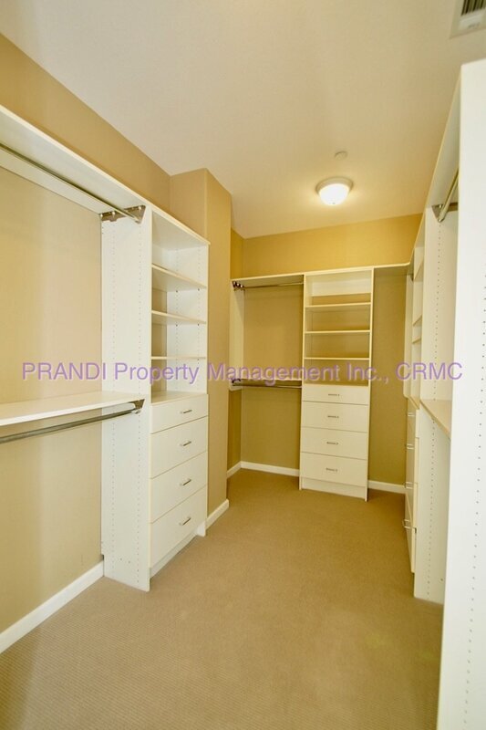 Building Photo - 19 Waterbury Ln