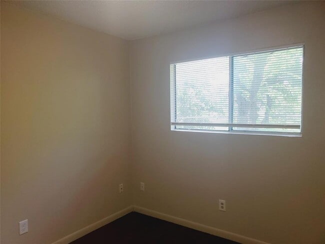 Building Photo - 1710 Rawhide Loop
