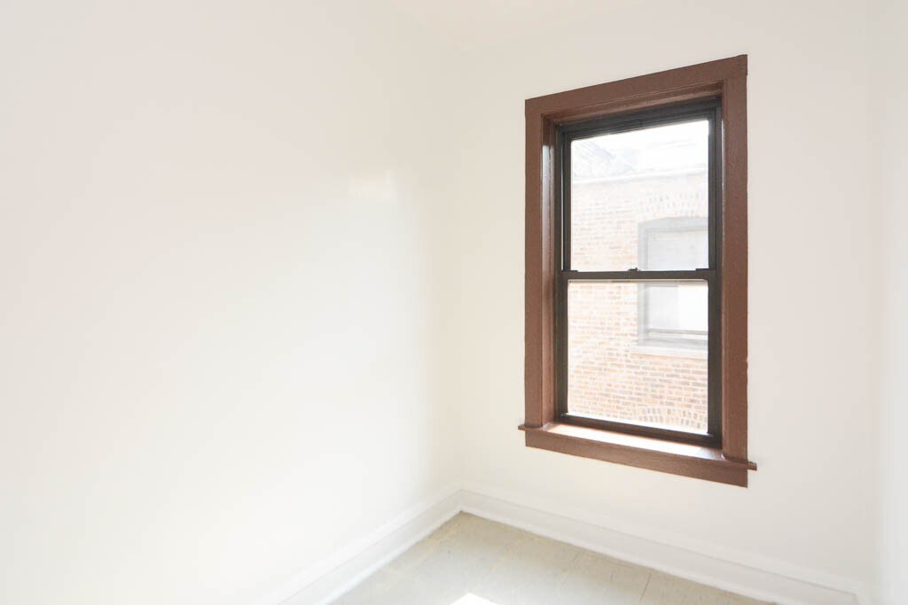 Building Photo - 3300 W Schubert Ave