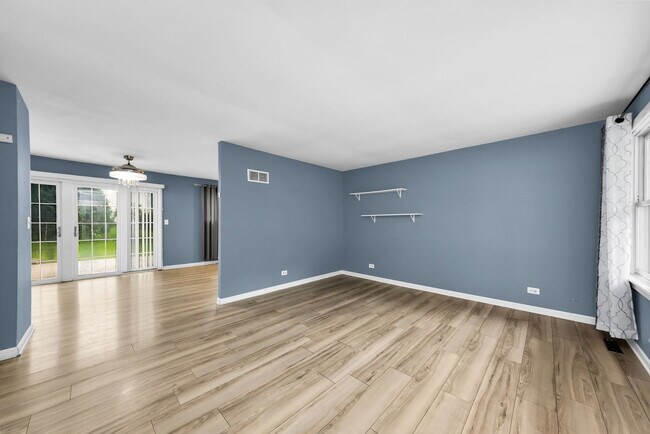 Building Photo - 1529 Ronzheimer Ave