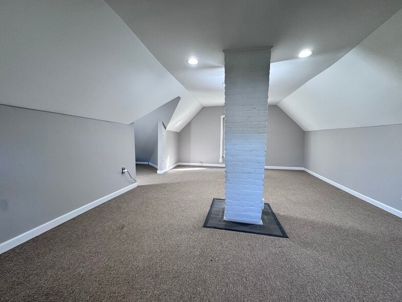 Office/Den - 857 Sherman Ave