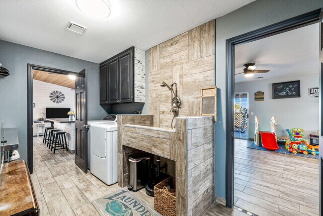 Building Photo - 51025 Burns Canyon Rd