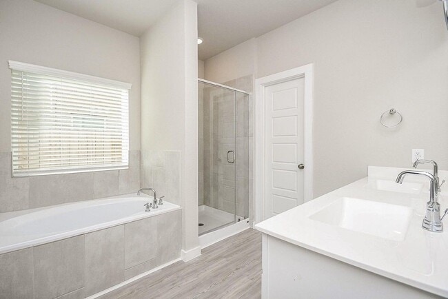 Building Photo - 21631 Coral Mist Dr