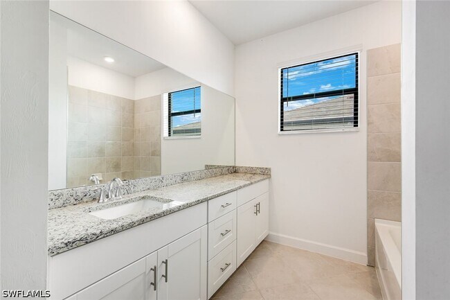 Building Photo - 14159 Gardeners Wy
