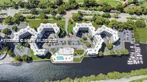 Building Photo - 3475 N Country Club Dr
