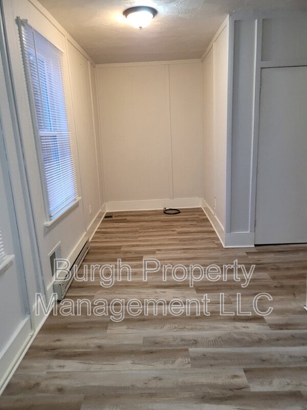 Building Photo - 2607 Voelkel Ave