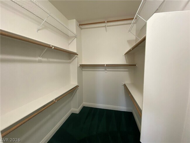 Building Photo - 412 Bloomingdale Ct