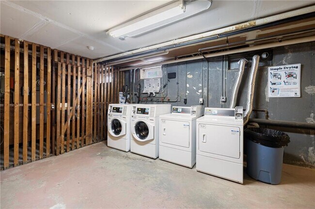 Building Photo - 70 Carroll Ave