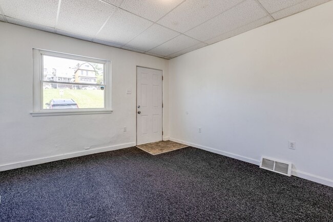 Building Photo - 612 Ceres Wy