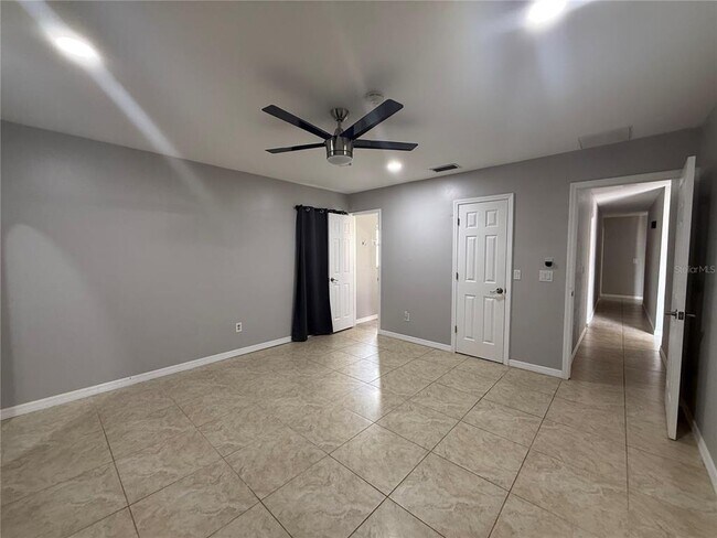 Building Photo - 4410 Waltham Ave