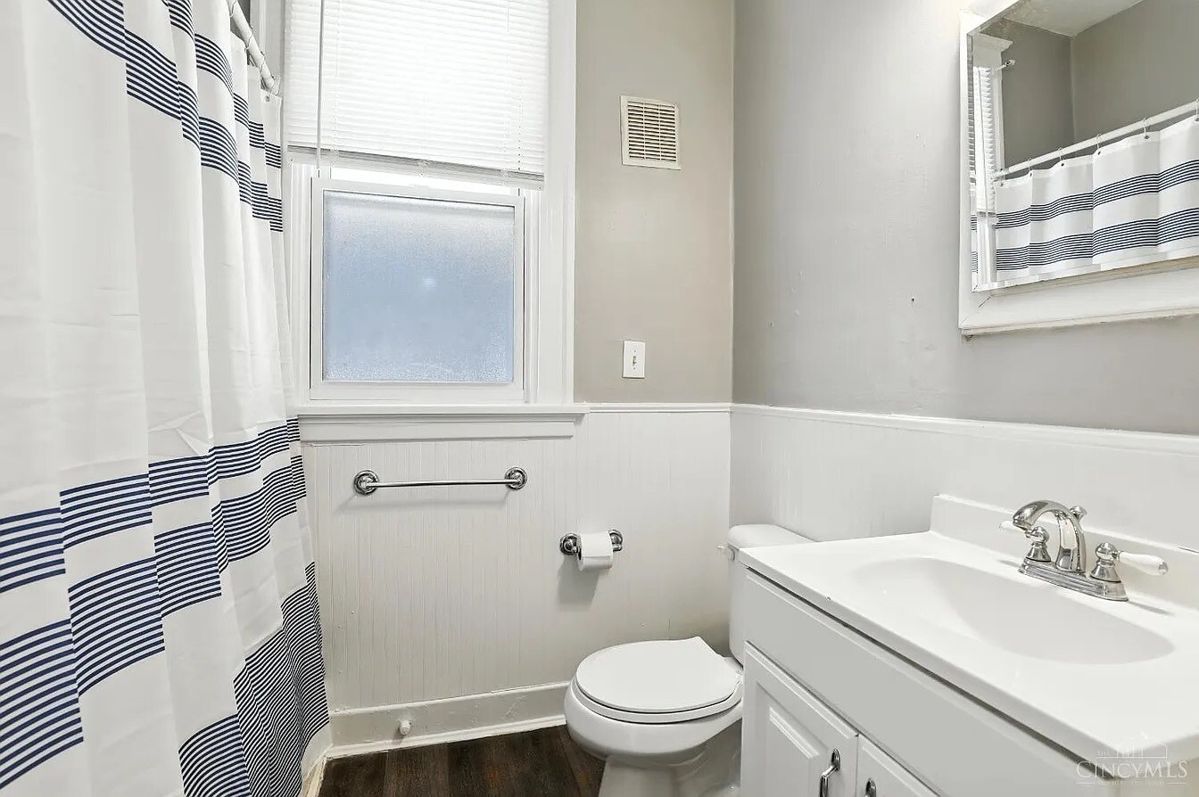 Bathroom - 3710 Hyde Park Ave