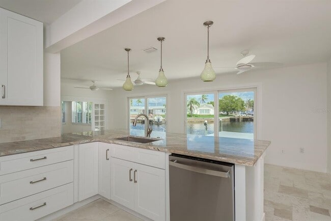 Building Photo - 4845 Shell Stream Blvd