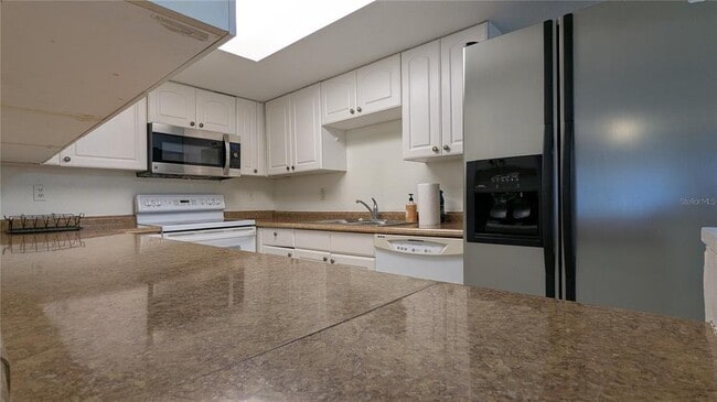 Building Photo - 874 Dolphin Ave NW