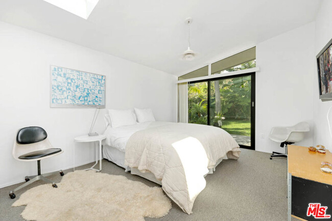 Building Photo - 30611 Las Estrellas Dr