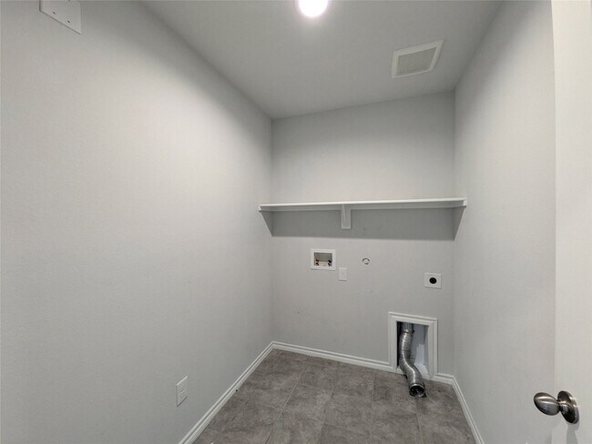 Building Photo - 9513 Doverglen Dr