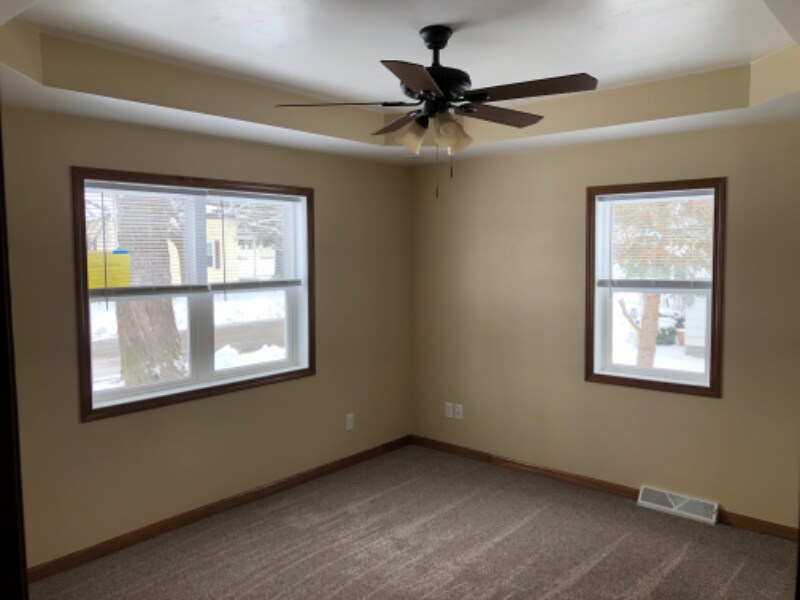 Building Photo - 221 E 1st St