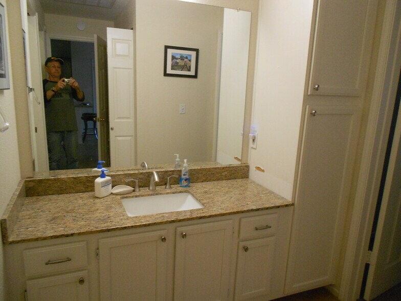 Building Photo - 7009 E Acoma Dr