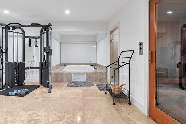 Building Photo - 415 Rovino Ave