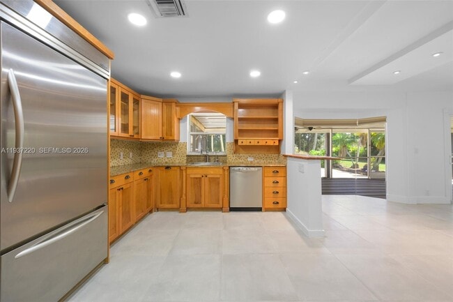 Building Photo - 5300 SW 162nd Ave