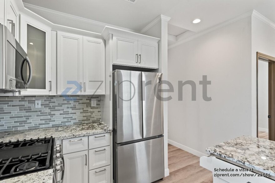 Building Photo - 1419 Flickinger Ave