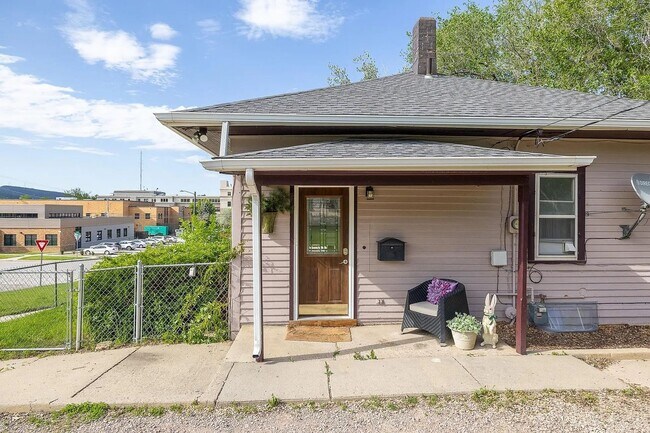 Building Photo - 231 Quincy St