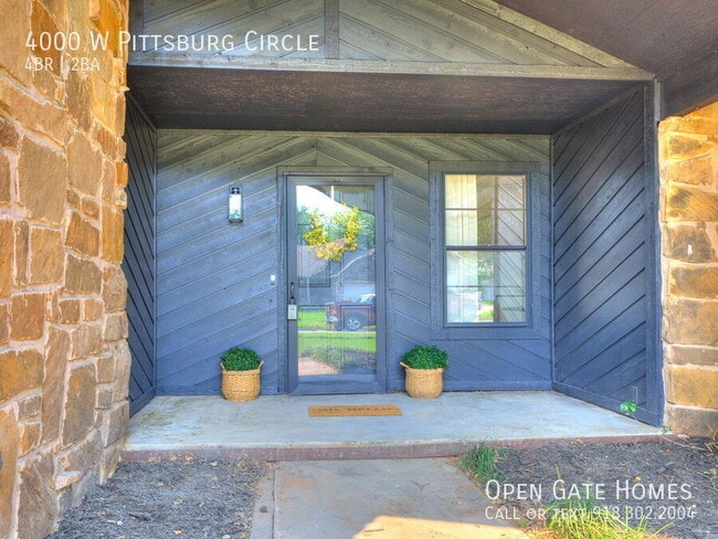 Building Photo - 4000 W Pittsburg Cir