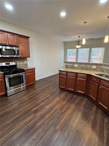 Building Photo - 1075 Harvest Brook Dr NE