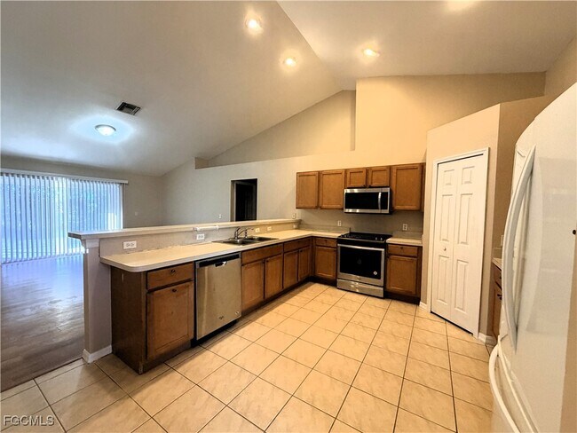 Building Photo - 1710 NW 17th St