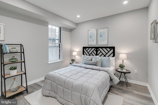 Building Photo - 752 S 16th St