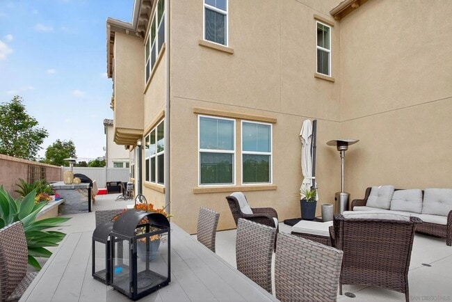 Building Photo - 1733 Artemisia Ct