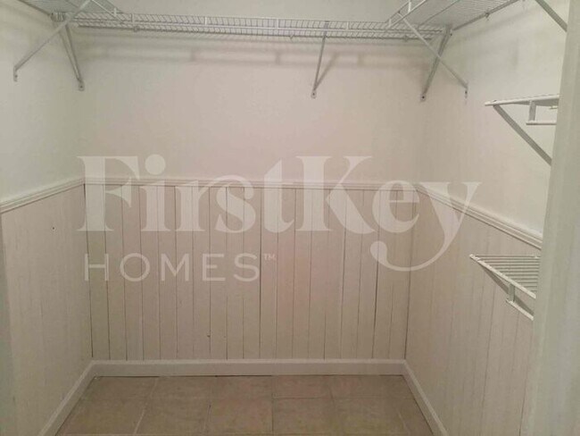Building Photo - 13224 Greycrest Dr