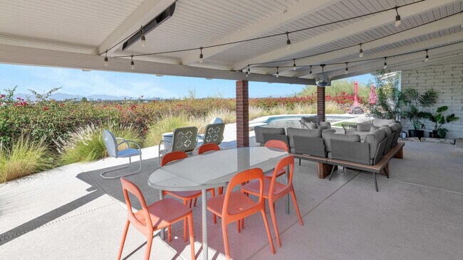 Building Photo - 5526 Camelback Canyon Dr