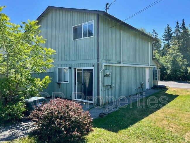 Primary Photo - 1701 Cowgill Ave