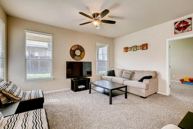 Building Photo - 2940 Mistywood Ln