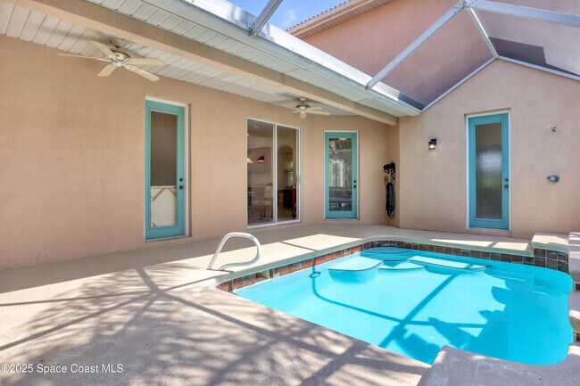 Building Photo - 8213 Simpkins Way