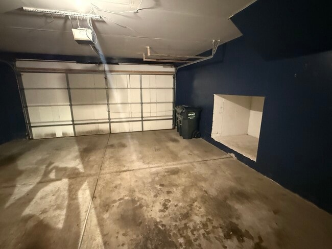 Building Photo - 2340 Hudson Cir