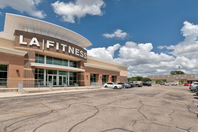 Building Photo - 1000 Arcadia Ave