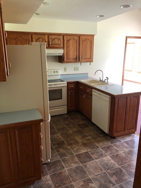 Kitchen - 2311 Connecticut Ave