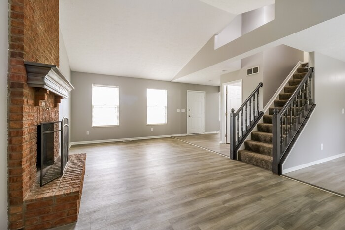 Building Photo - 1203 Lismore