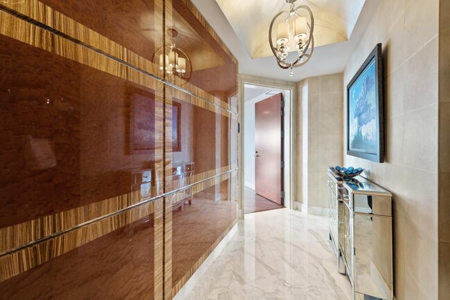 Building Photo - The Escala Condominiums - 3 bedrooms