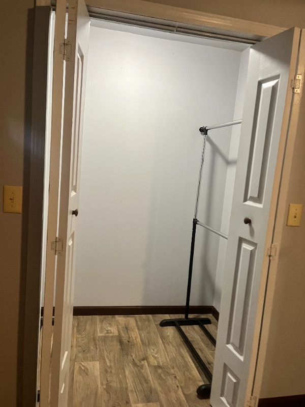 Building Photo - 2105 Bardowl Ln