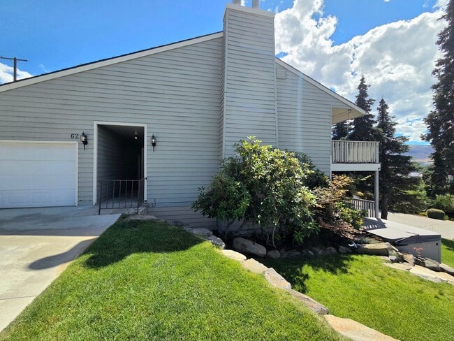 Building Photo - 62 15th St NE