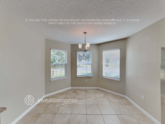 Building Photo - 942 Grapewood St