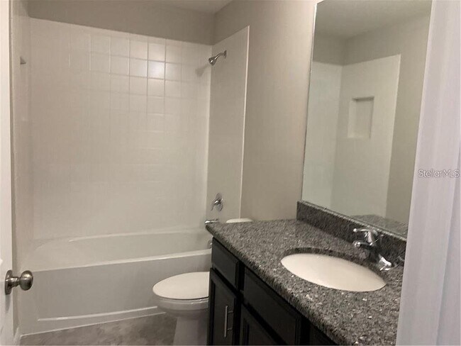 Building Photo - 7042 Grand Elm Dr