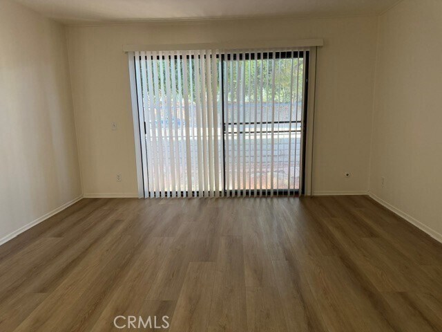 Building Photo - 2324 Raintree Dr