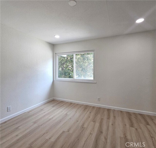 Building Photo - 289 S Solomon Dr